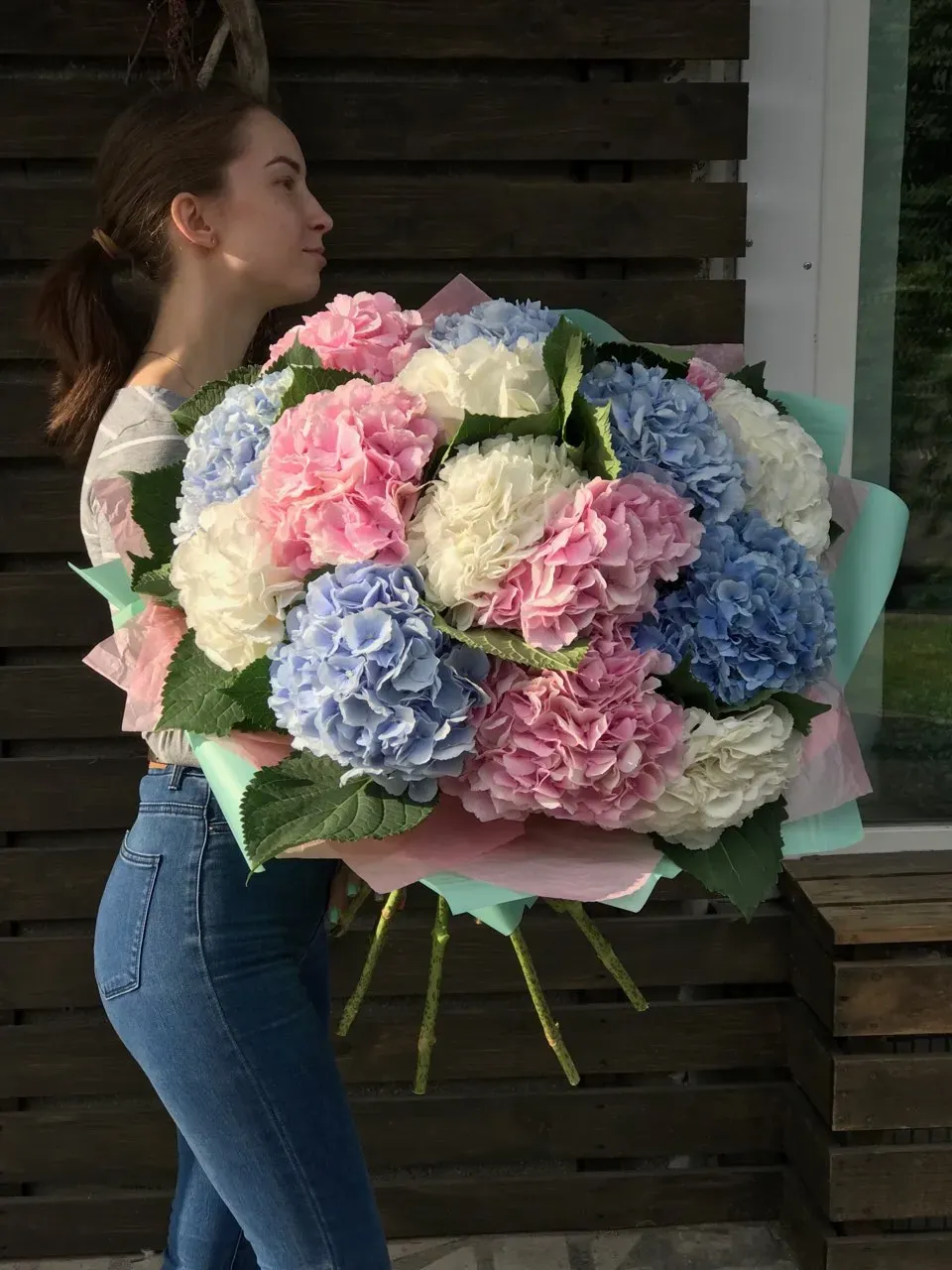 Букет из 15 гортензий