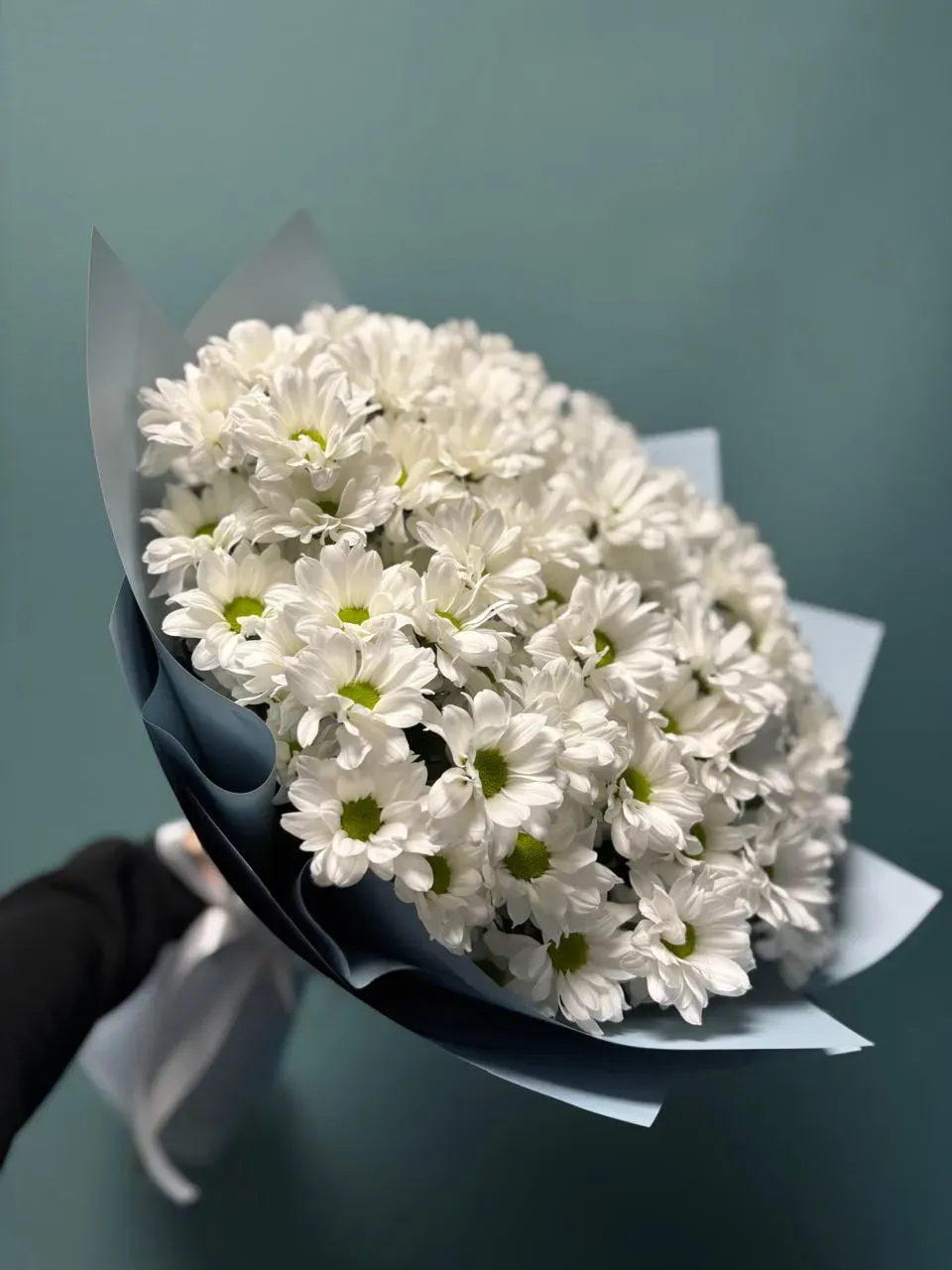 Букет из 15 кустовых хризантем