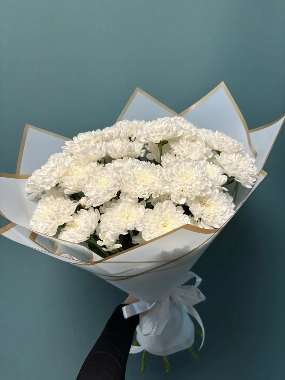 Букет из 7 кустовых хризантем Алтай
