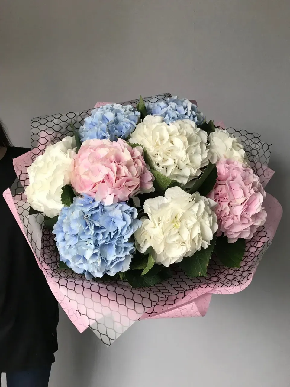#528 букет из 9 гортензий