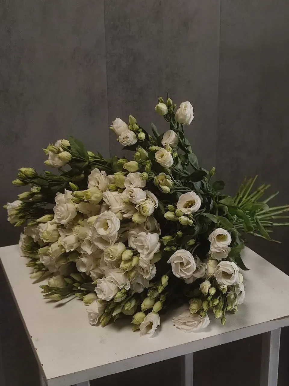 Букеты с лизиантусами